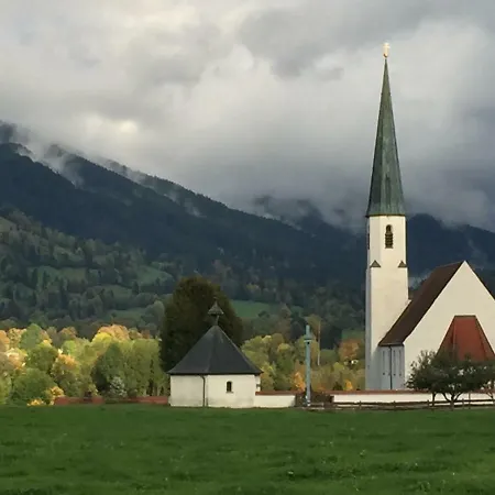 Uschi Willibald 아파트 *